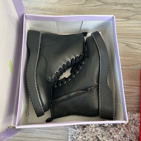 ✨NEW Madden Girl Kurrt Black Pari Combat Boots 8.5 - Picture 3 of 5